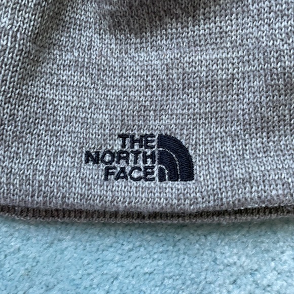 NWOT Northface unisex one size gray winter hat - Picture 2 of 6